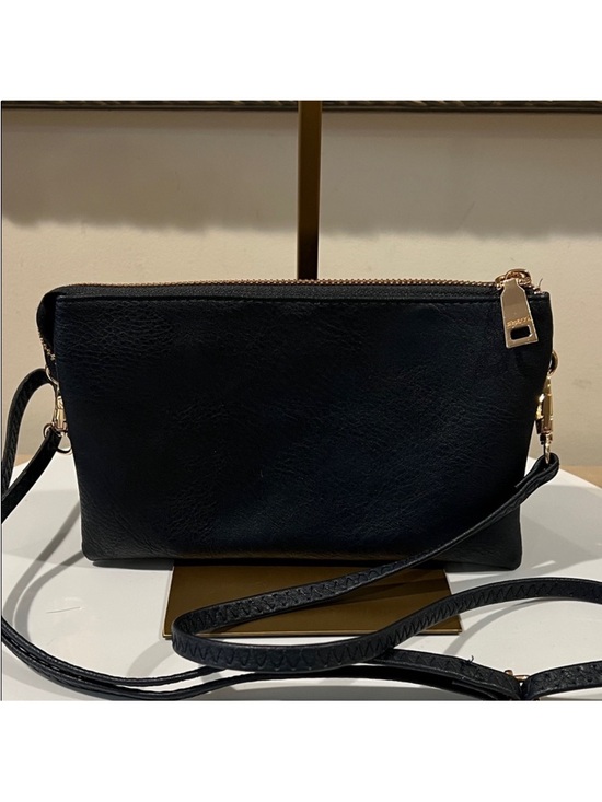 Jen & Co Handbags - Jen & Co Navy Crossbody Bag with Gold Accents